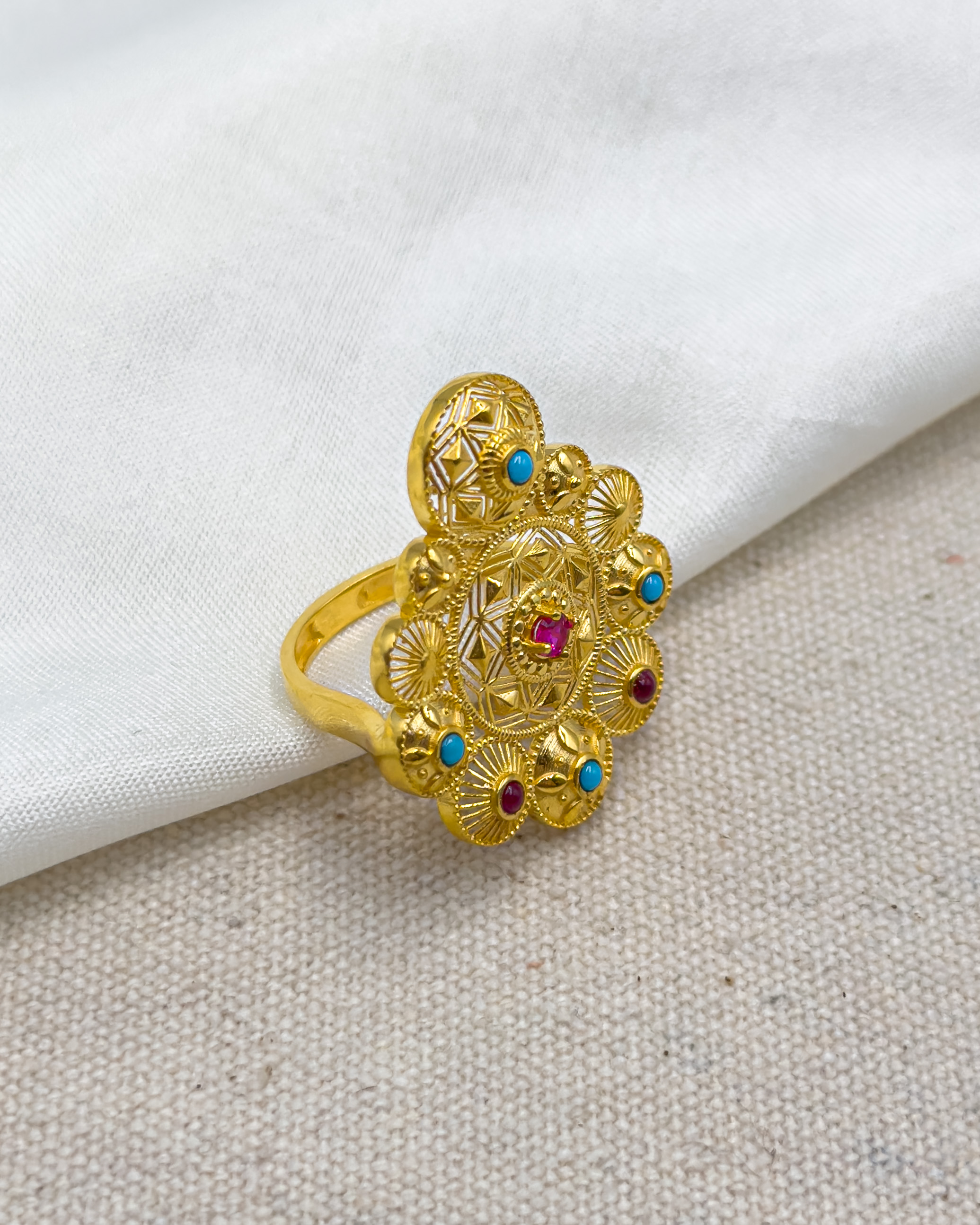 Ammolite Jewellery gold ring